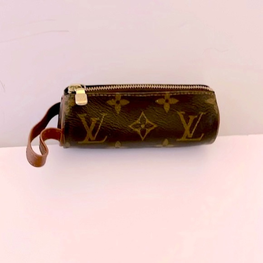 NWOT LOUIS VUITTON GOLF BALL CASE